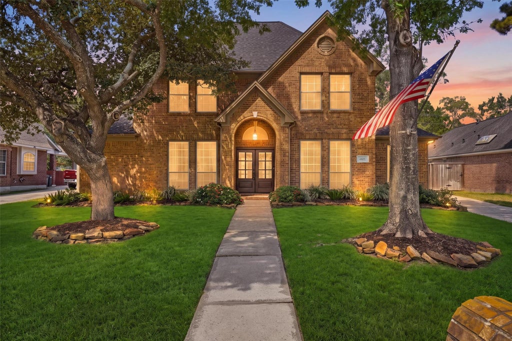 Photo of 4307 Brook Shadow Drive, Houston, TX 77345 (MLS # 95741236)