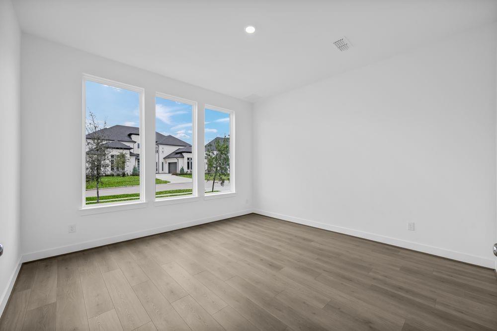 1657 Birch Lake Bend