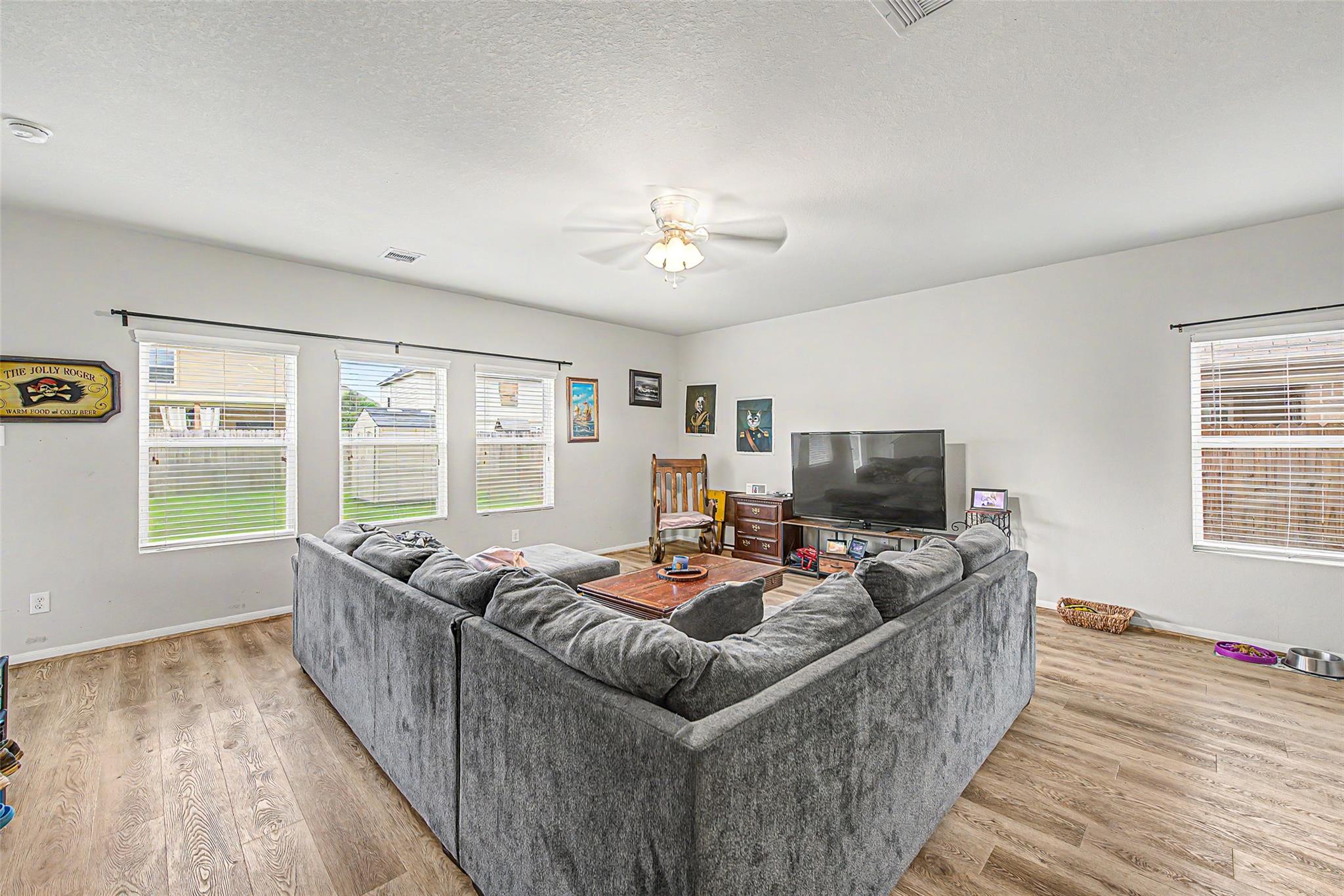 5006 Forest Hurst Glen