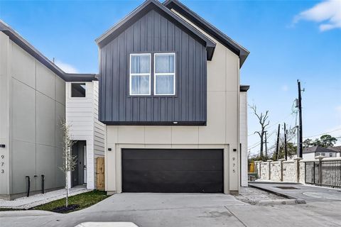 Photo of 969 Highland Light Lane, Houston, TX 77091 (MLS # 59116372)