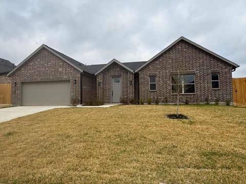 Photo of 2602 Martinas Ct Ct, Spring, TX 77388 (MLS # 39664543)
