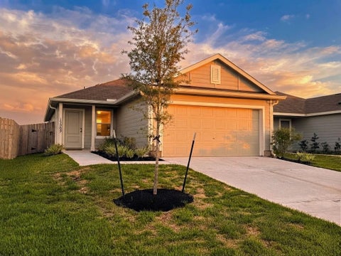 Photo of 12502 Mountain Daisy Road, Houston, TX 77038 (MLS # 30109077)