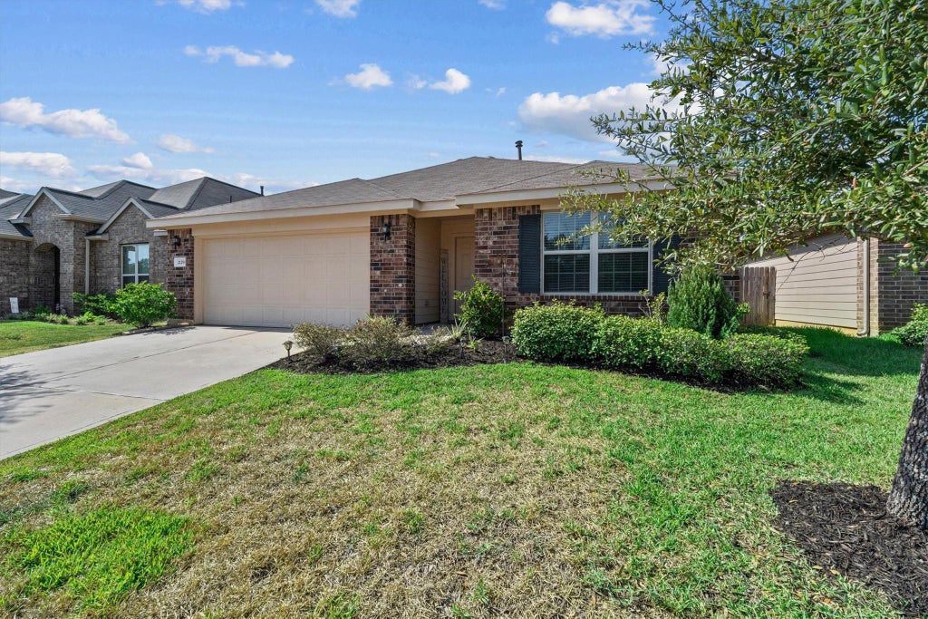 Photo of 2129 Cedar Way Drive, Conroe, TX 77301 (MLS # 2365576)