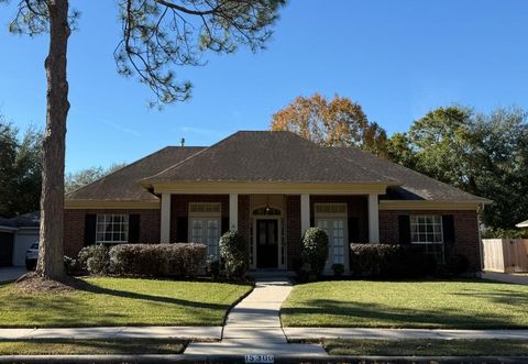 Photo of 15306 Greenleaf Lane, Houston, TX 77062 (MLS # 2037575)