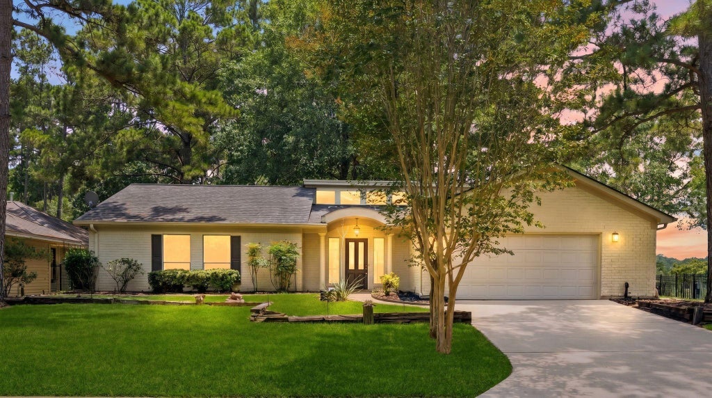 Photo of 22509 Pebble Beach Way, Huntsville, TX 77320 (MLS # 59305230)