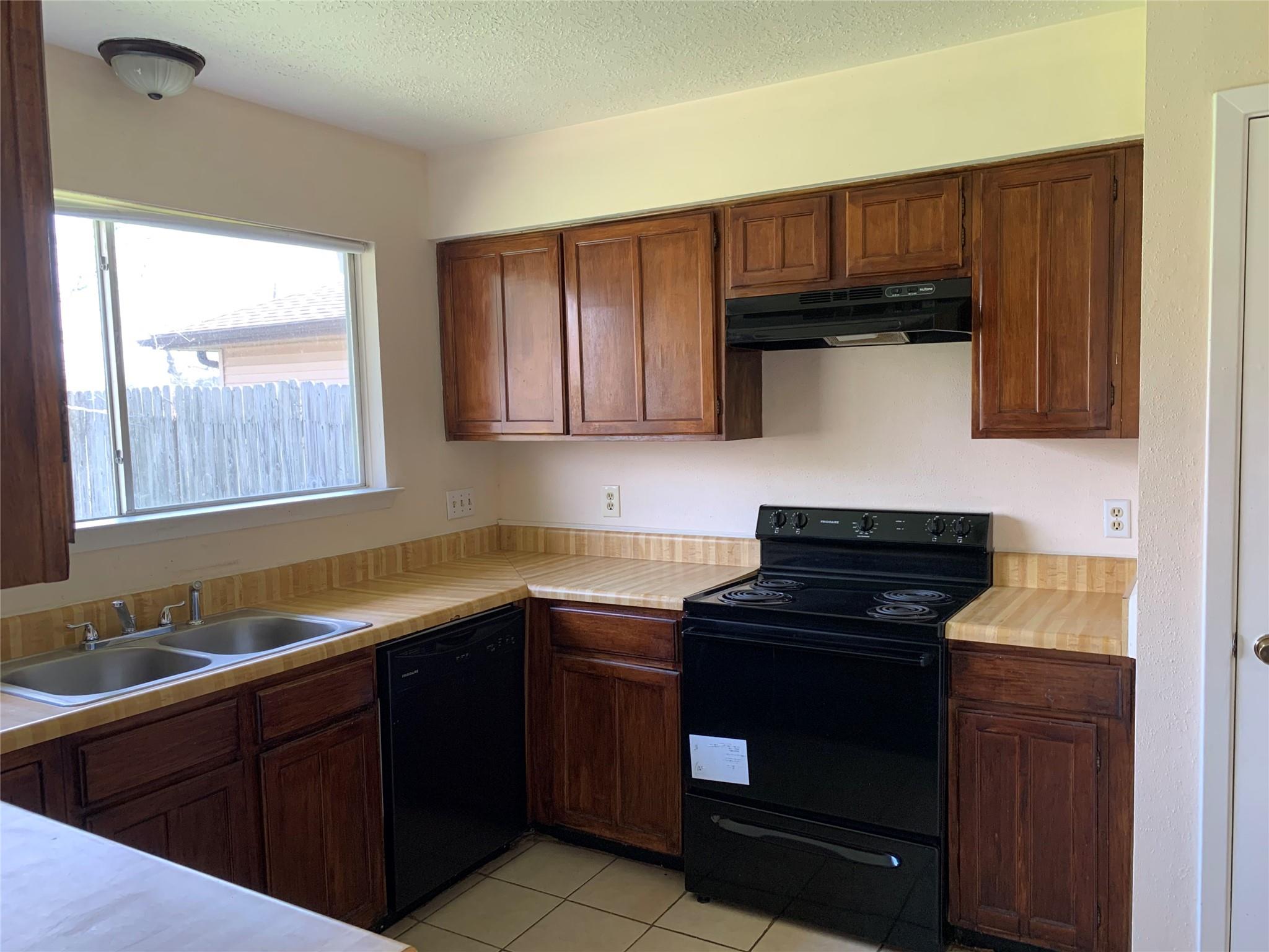 7223 Sharpsburg Drive