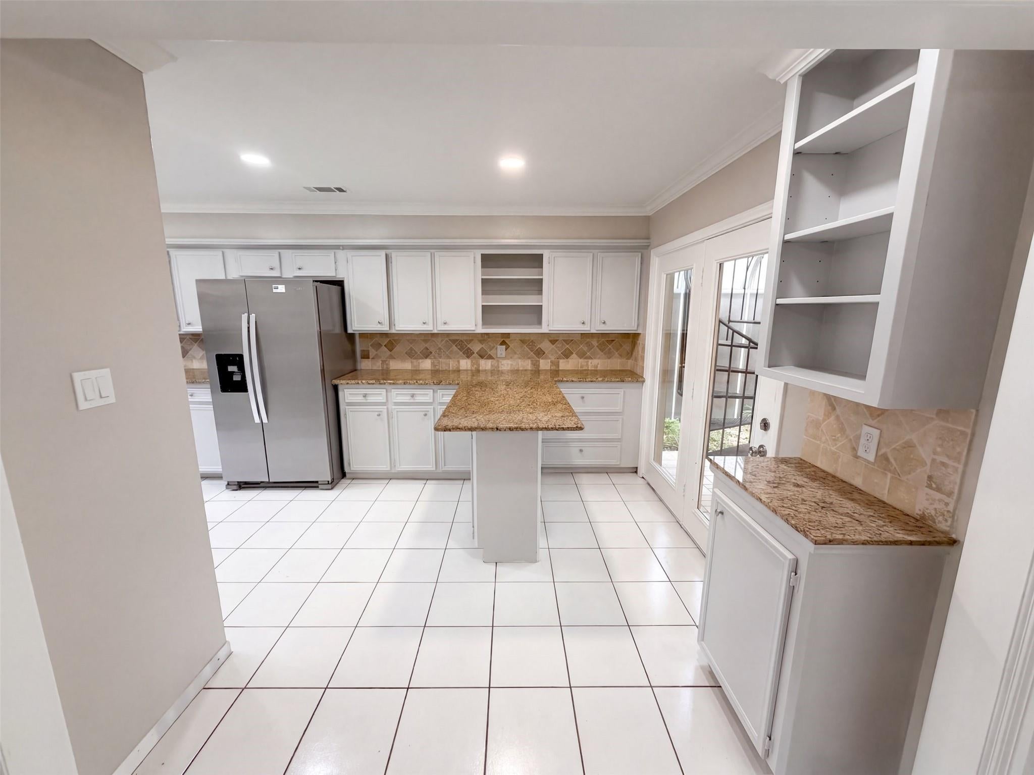 1746 Cloister Drive 32