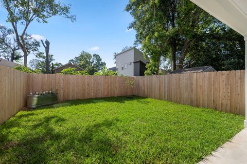 Tiny photo for 8016 Willow Street #B, Houston, TX 77088 (MLS # 11417755)