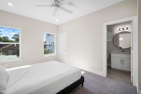 Tiny photo for 8016 Willow Street #B, Houston, TX 77088 (MLS # 11417755)