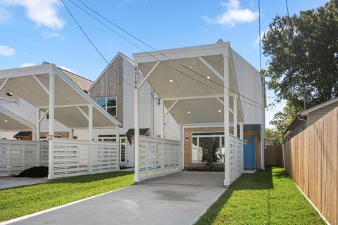 Tiny photo for 8016 Willow Street #B, Houston, TX 77088 (MLS # 11417755)