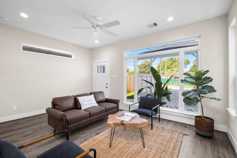 Tiny photo for 8016 Willow Street #B, Houston, TX 77088 (MLS # 11417755)