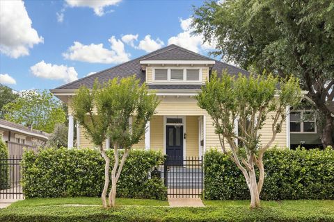 Photo of 2623 Morrison Street, Houston, TX 77009 (MLS # 45888189)