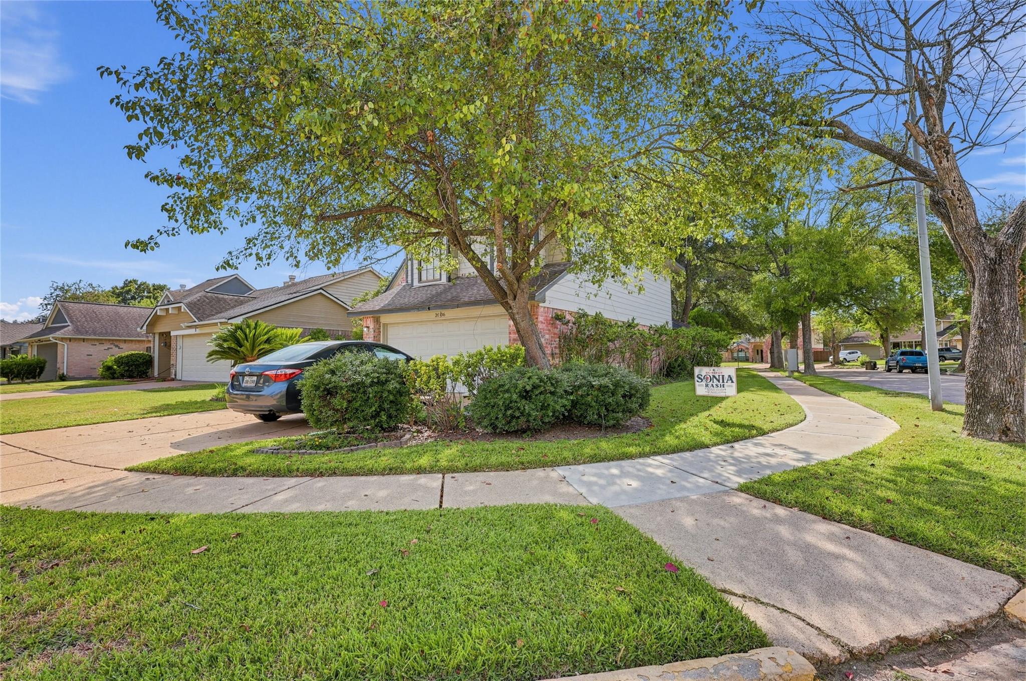 2006 Creek Valley Lane