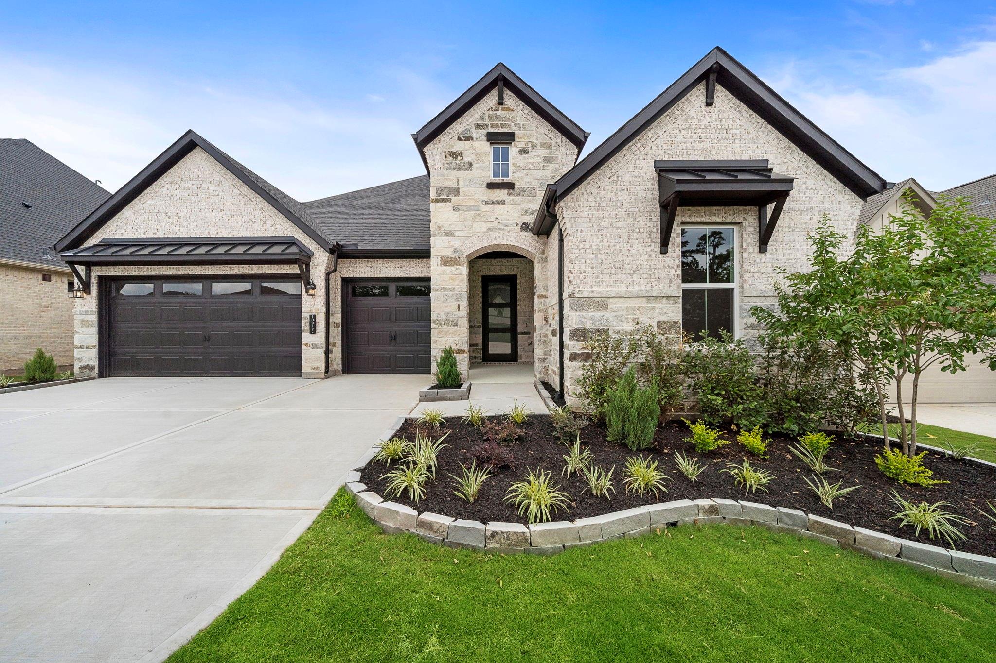 10017 Larkin Cove