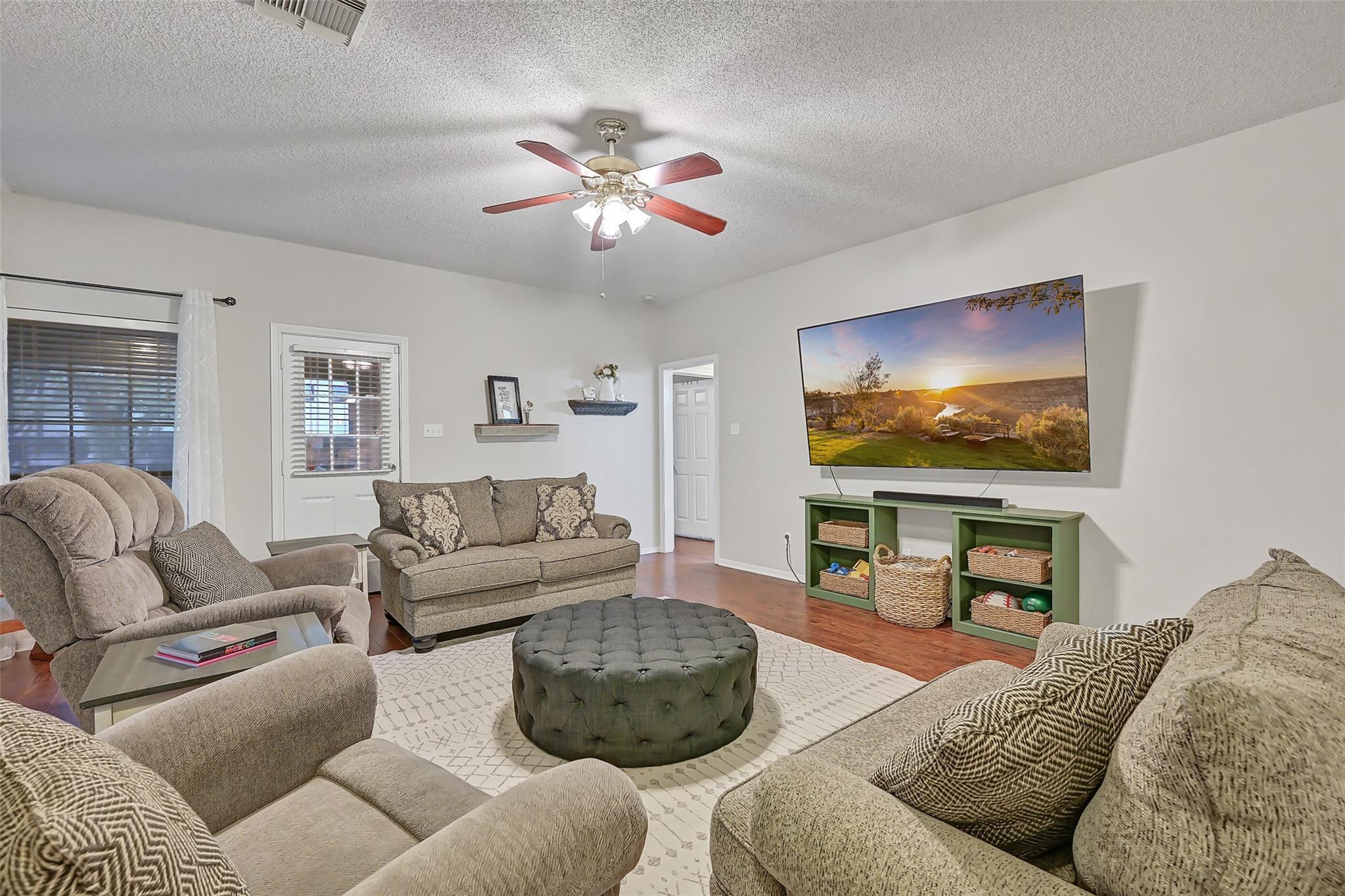 211 Live Oak Lane