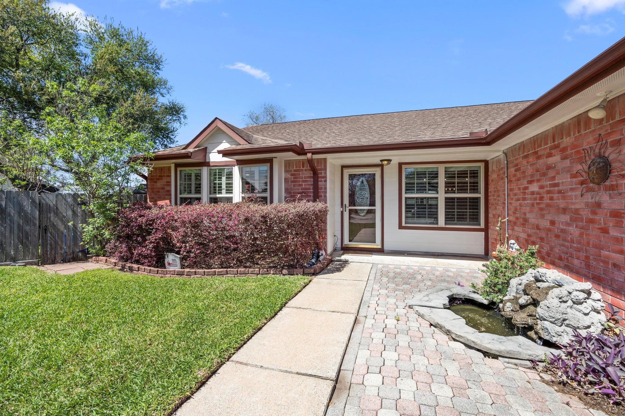 2419 Pebbledowne Circle