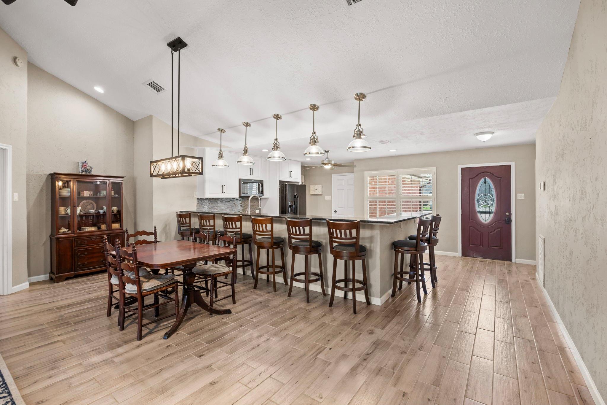 2419 Pebbledowne Circle