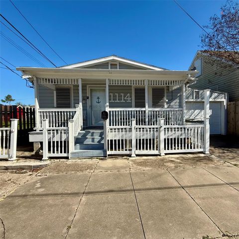 Photo of 1114 39th Street, Galveston, TX 77550 (MLS # 18280256)