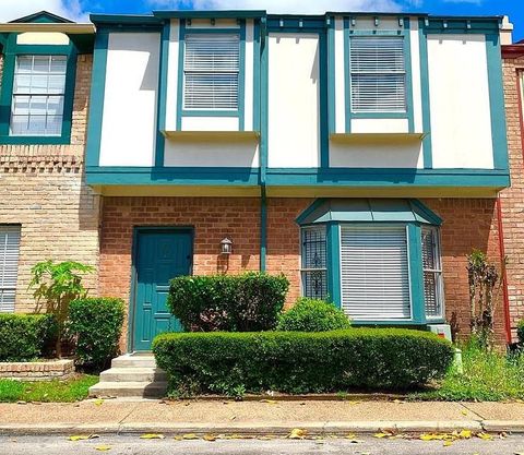 Photo of 7700 Creekbend Drive #6, Houston, TX 77071 (MLS # 84768764)