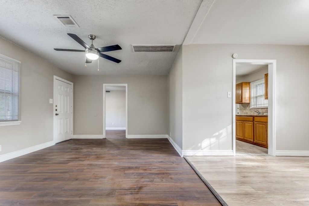 Photo of 9310 Forest View Street, Houston, TX 77078 (MLS # 16115434)