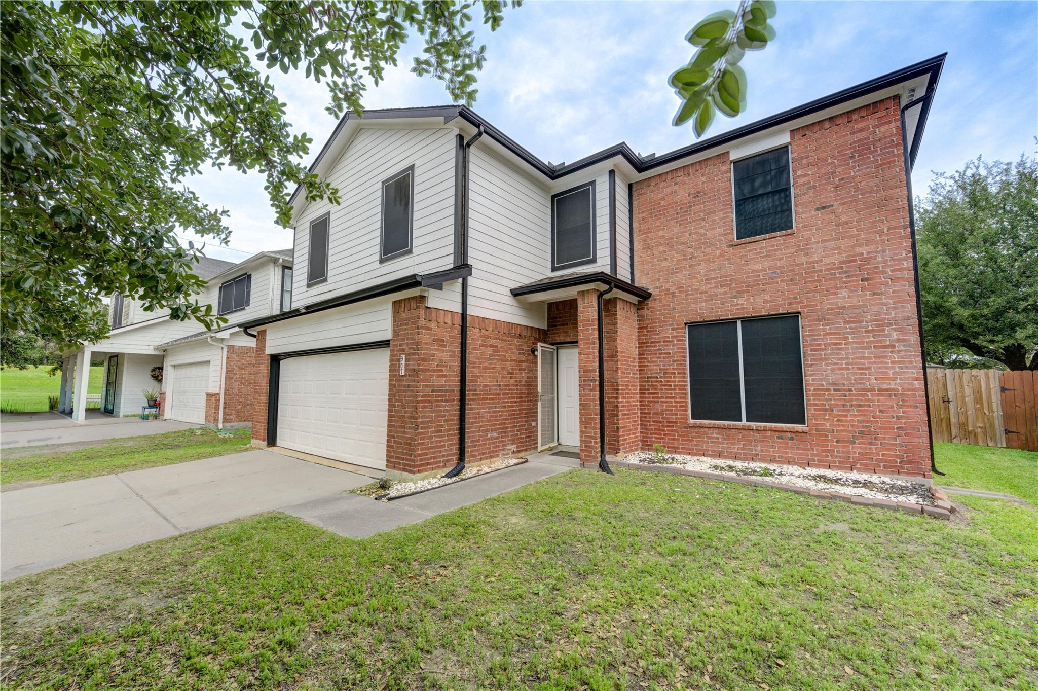 907 Saginaw Bay Court