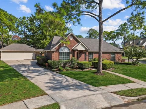 Photo of 2002 Firtree Way, Houston, TX 77062 (MLS # 10105397)