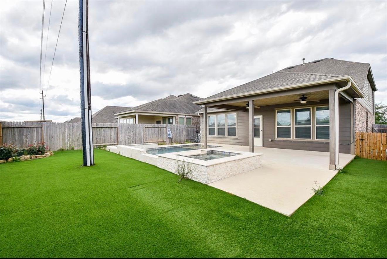 5354 Rue Dela Croix Drive