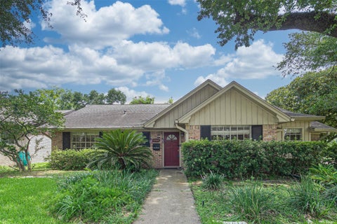 Photo of 12502 Queensbury Lane, Houston, TX 77024 (MLS # 39417755)