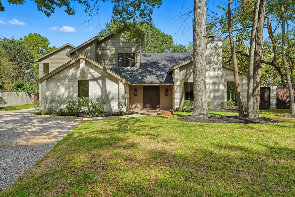 Photo of 4907 Pine Garden Drive E, Kingwood, TX 77345 (MLS # 48787603)