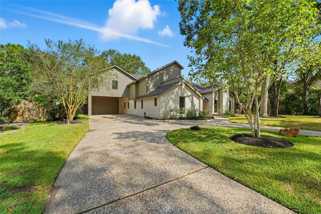 Photo of 4907 Pine Garden Drive E, Kingwood, TX 77345 (MLS # 48787603)