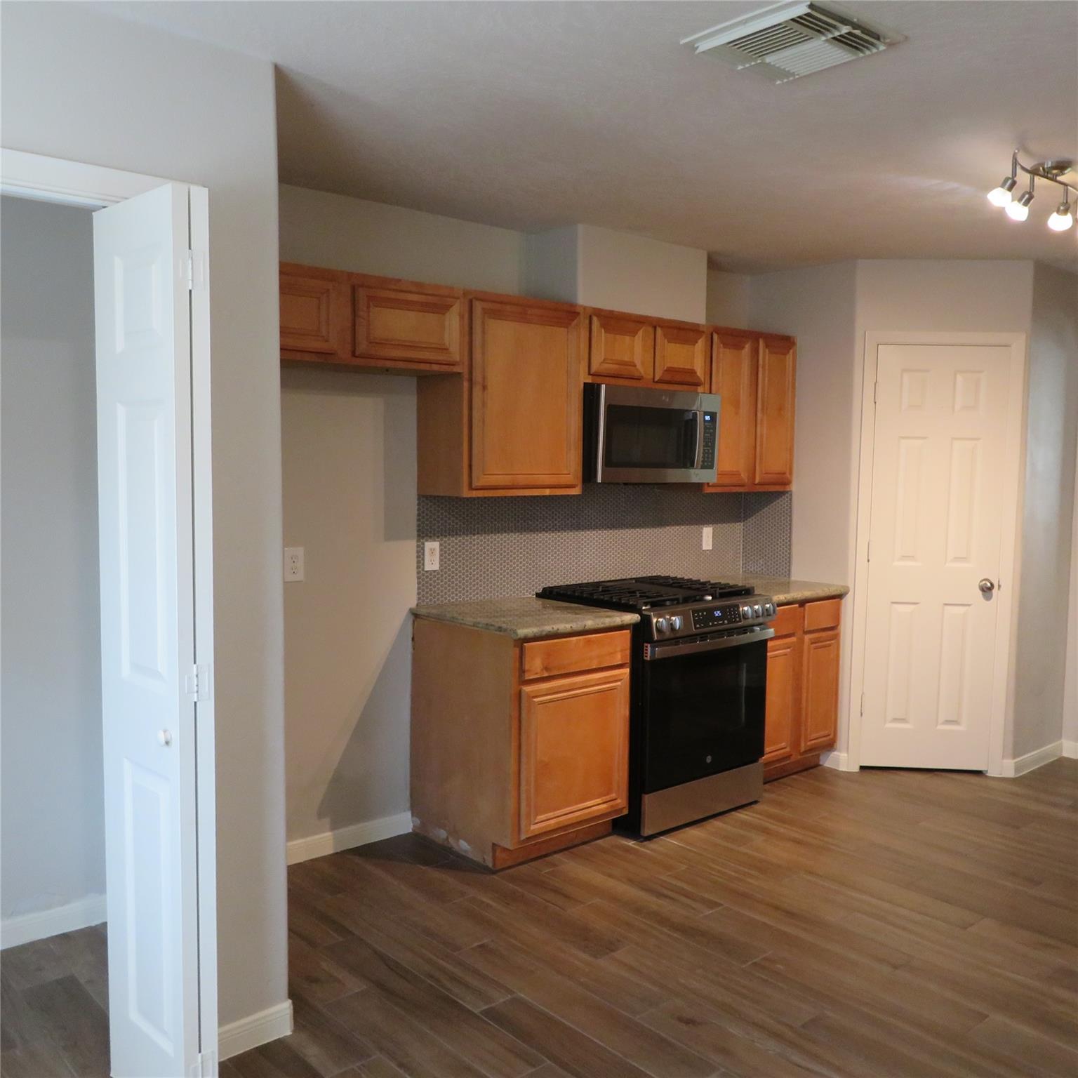 Humble, Texas 77338, United States, 3 Bedrooms Bedrooms, ,2 BathroomsBathrooms,Residential,Active,205214