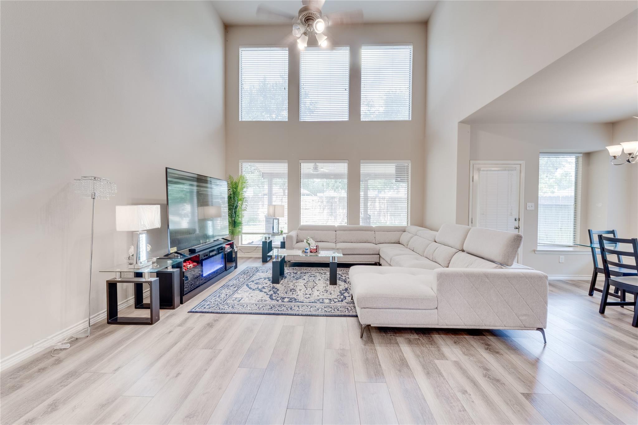 25806 Palmdale Estate Street