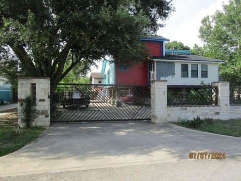 Photo of 8939 Intervale Street, Houston, TX 77075 (MLS # 30759410) Photo of 8939 Intervale Street, Houston, TX 77075 (MLS # 30759410)