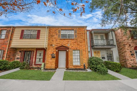 Photo of 7954 Grove Ridge Drive, Houston, TX 77061 (MLS # 24873898) Photo of 7954 Grove Ridge Drive, Houston, TX 77061 (MLS # 24873898)