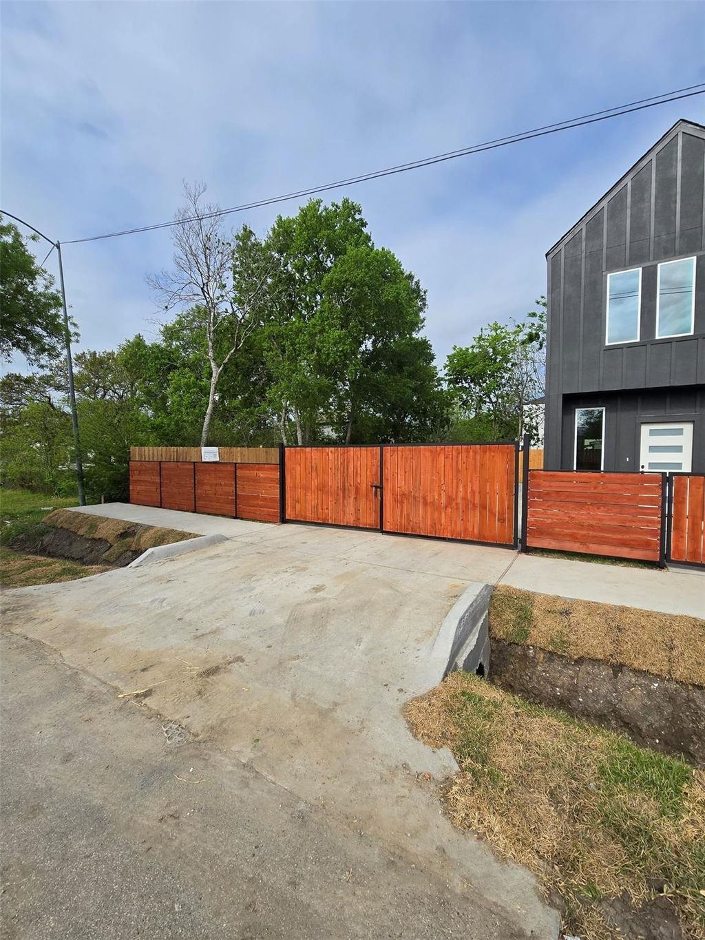 Photo of 4562 Teton Street #B, Houston, TX 77051 (MLS # 9084073)