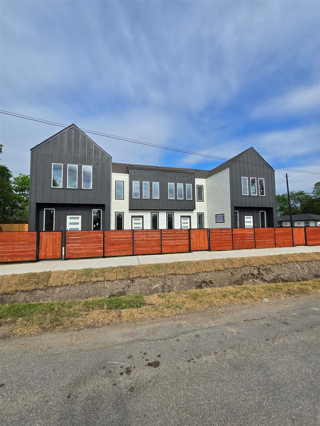 Photo of 4562 Teton Street #B, Houston, TX 77051 (MLS # 9084073)