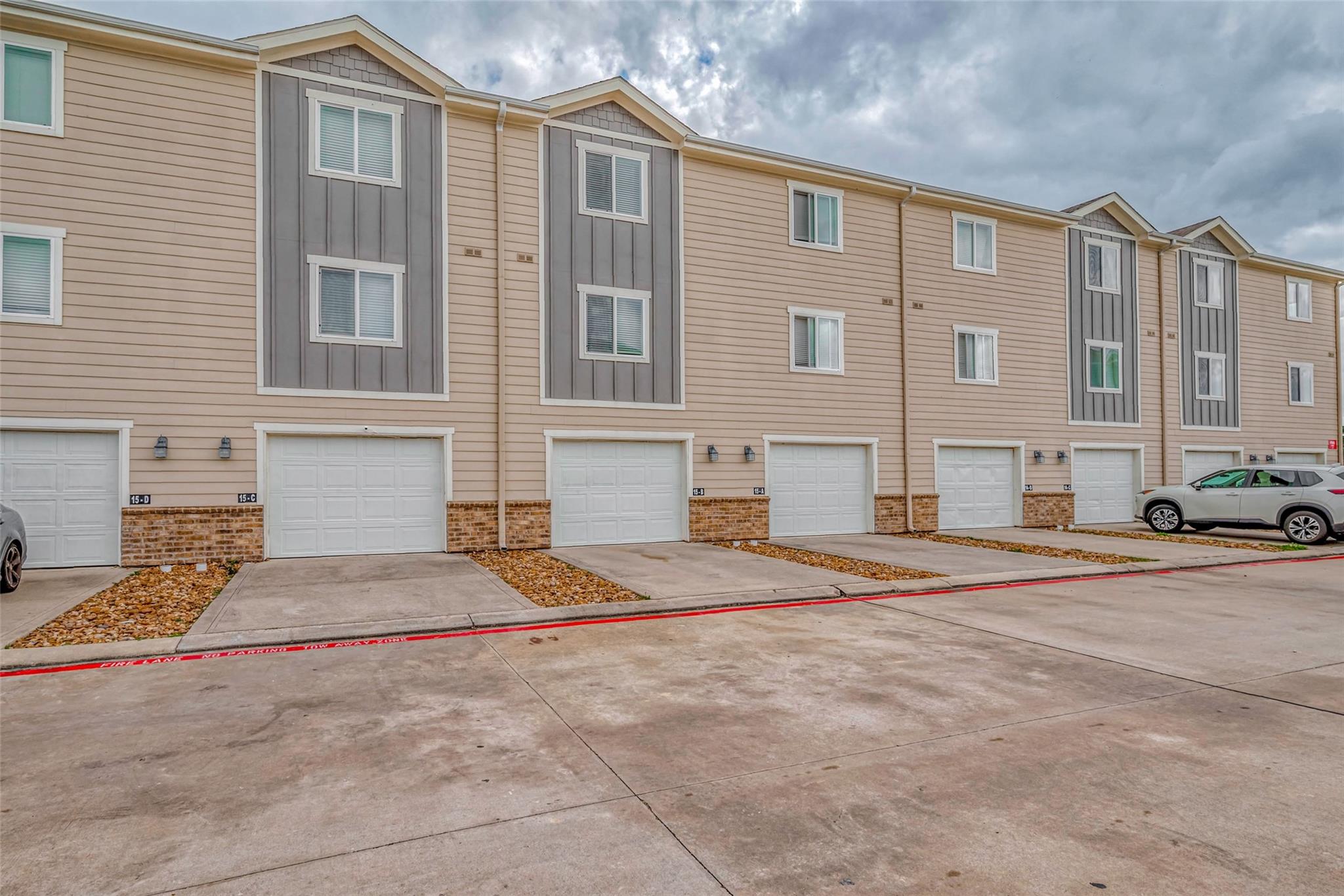 21155 Gosling Road 15 A-B