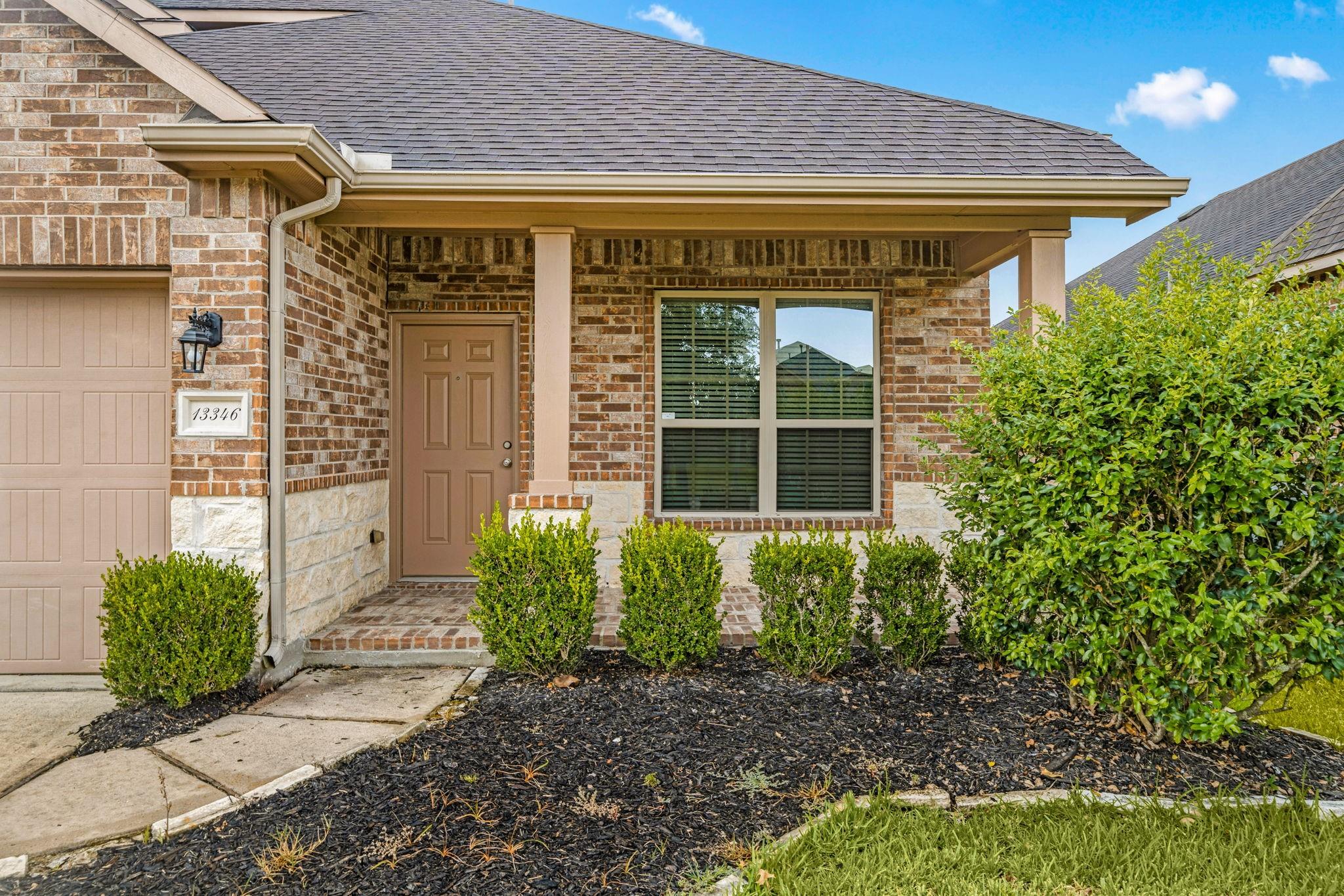 13346 Davenport Hills Lane