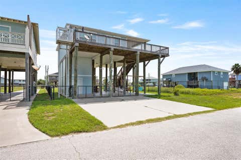 Photo of 955 Townsend Drive, Port Bolivar, TX 77650 (MLS # 58039892)