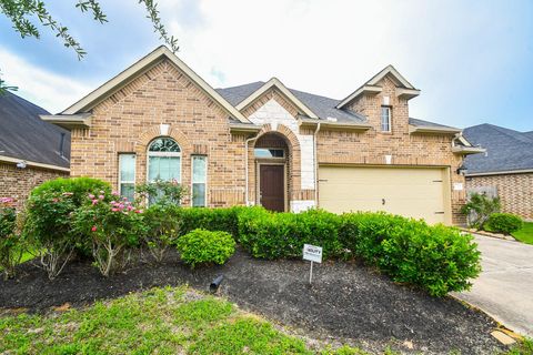 Photo of 7718 Collina Landing Trail, Richmond, TX 77407 (MLS # 23052194) Photo of 7718 Collina Landing Trail, Richmond, TX 77407 (MLS # 23052194)
