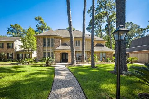 Photo of 5411 Graystone Lane, Houston, TX 77069 (MLS # 81102966)