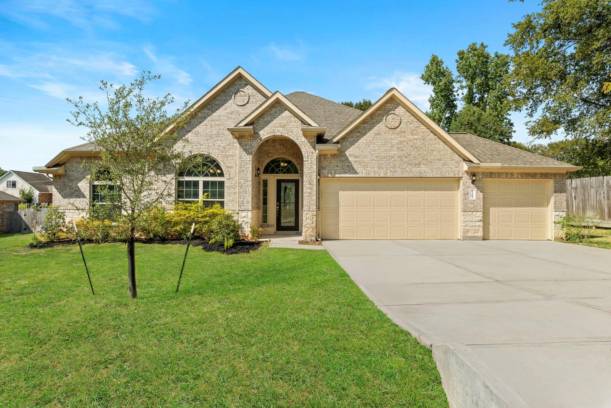 1182 Oak Lane
