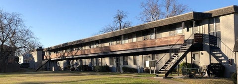 Photo of 500 W Sears Street, Denison, TX 75020 (MLS # 25937176)