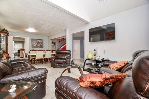 Tiny photo for 13502 Verbena Lane, Houston, TX 77083 (MLS # 85200232)