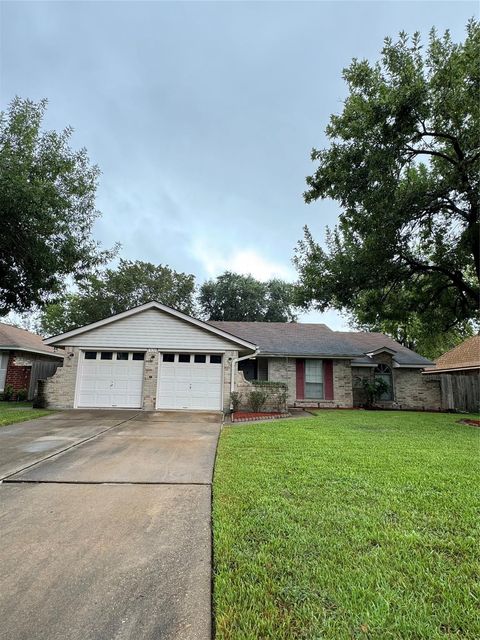 Photo of 7622 Woodsman Trail, Houston, TX 77040 (MLS # 38539475)