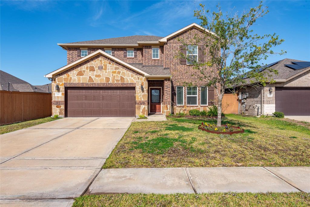 Photo of 1203 Cascade Hills Drive, Rosharon, TX 77583 (MLS # 45408976)
