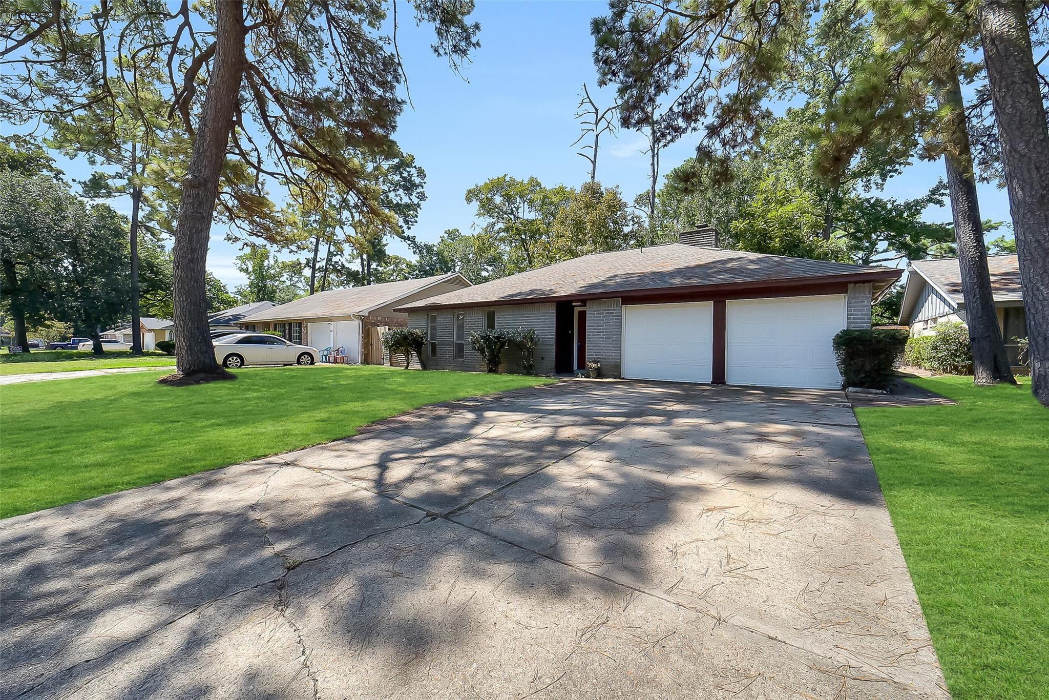 23123 Lestergate Drive