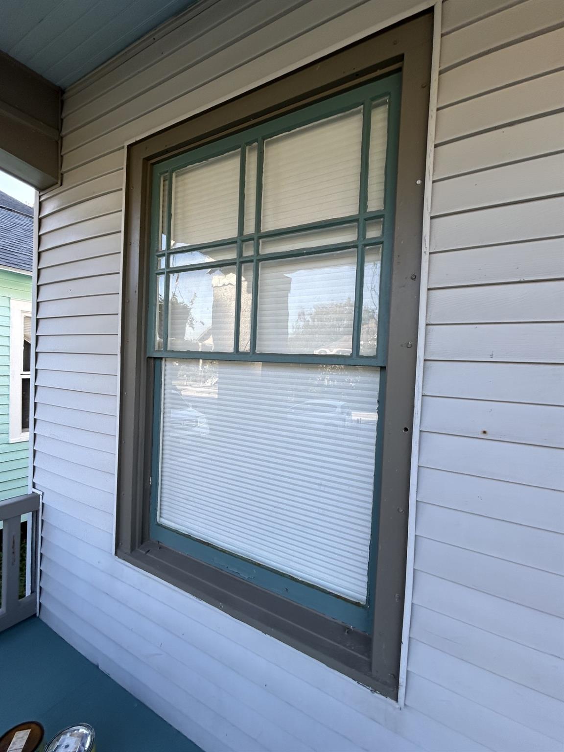 3911 Bernardo De Galvez Avenue