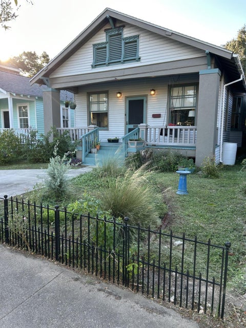 Photo of 3911 Bernardo De Galvez Avenue, Galveston, TX 77550 (MLS # 35229252)