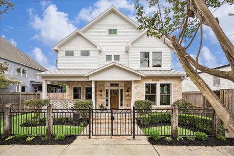 Photo of 720 Oxford Street, Houston, TX 77007 (MLS # 85566488)